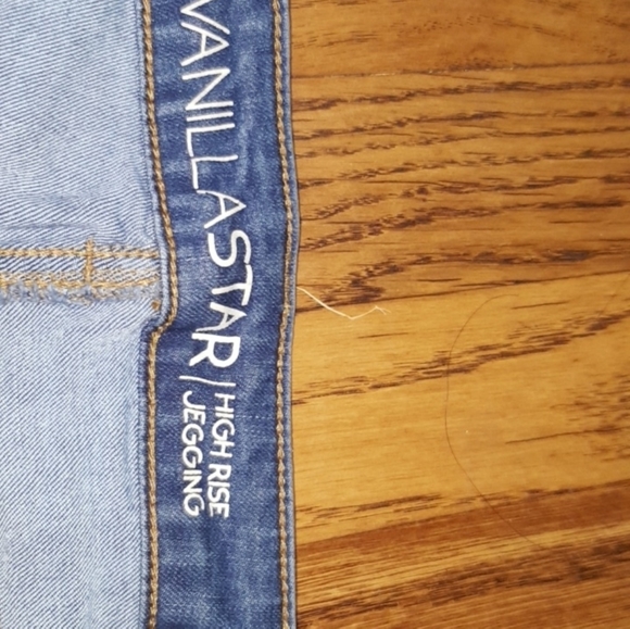 Blue jeans - Picture 2 of 2